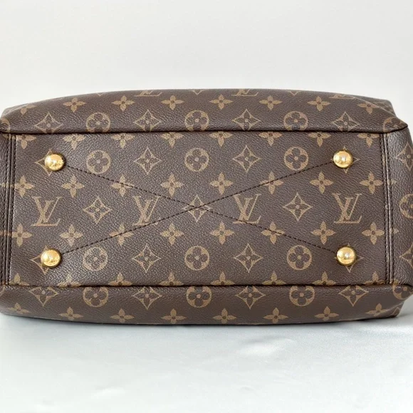 Louis Vuitton Pallas MM - Picture 7 of 16